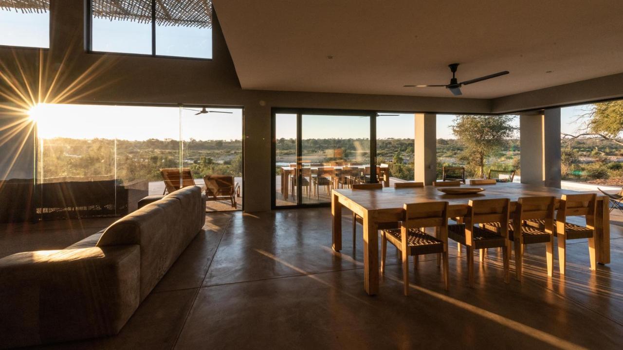 Tamboti River Lodge Hectorspruit エクステリア 写真