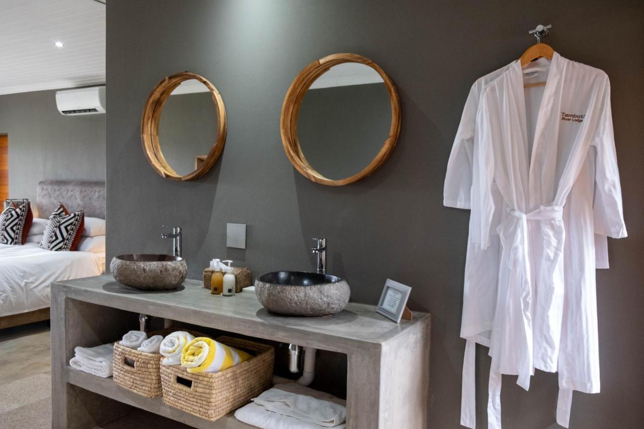 Tamboti River Lodge Hectorspruit エクステリア 写真